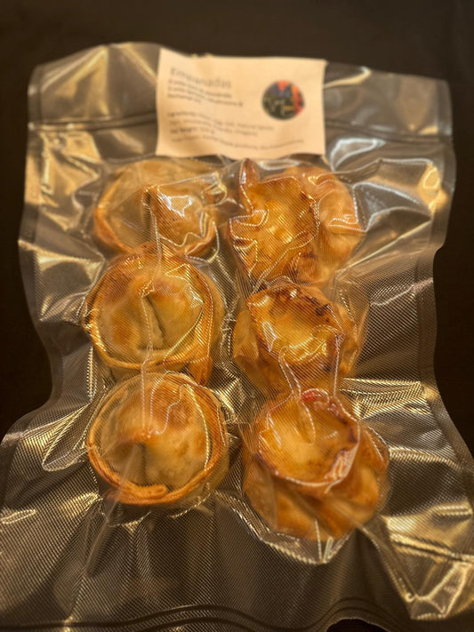 Humita: Sweet Corn And Cheese x3 & Mushrooms Spinach Vegan Bechamel x3